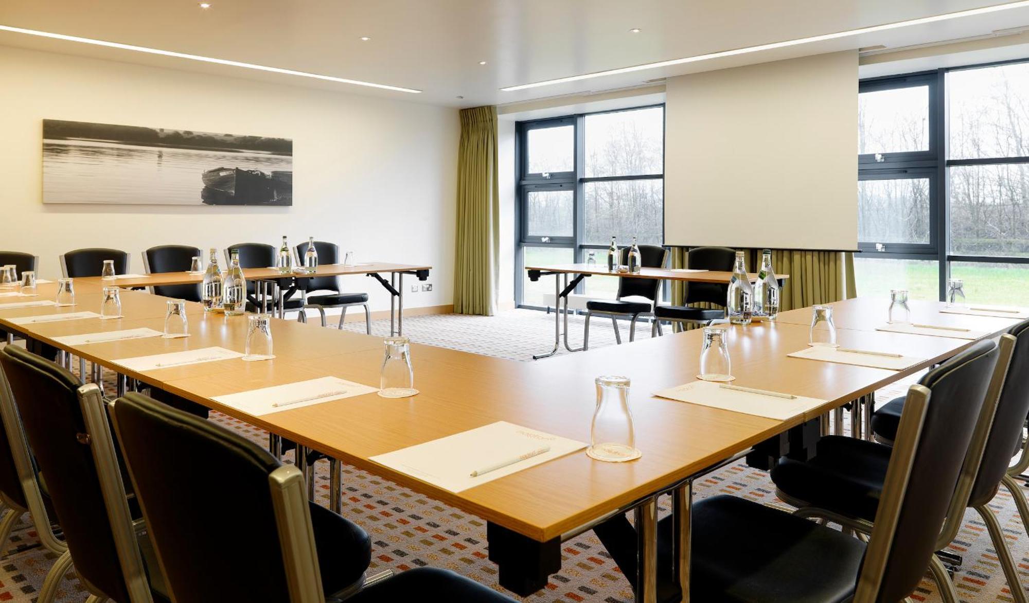 Maldron Hotel Portlaoise Удобства фото